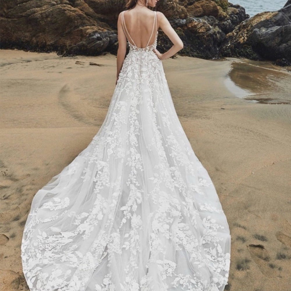 Calla Blanche Joanne Wedding Dress NWT - Picture 3 of 5